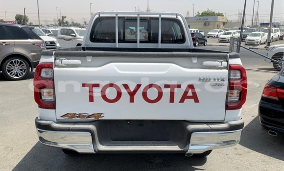 Comprar Novo Toyota Hilux Branco Carro em Import - Dubai em Bengo Province Comprar Novo Toyota Hilux Branco Carro em Import - Dubai em Bengo Province