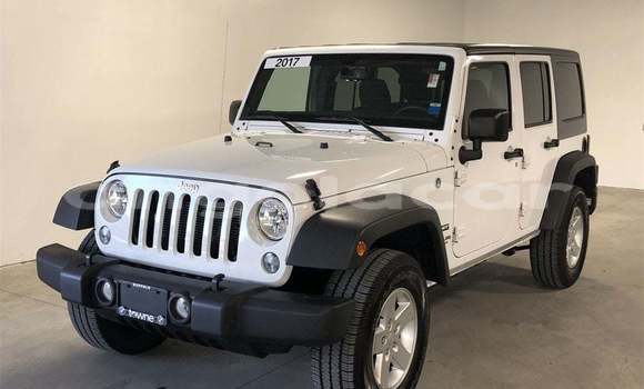 Buy Used Jeep Wrangler White Car in Benguela in Benguela Buy Used Jeep Wrangler White Car in Benguela in Benguela