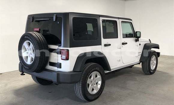 Buy Used Jeep Wrangler White Car in Benguela in Benguela Buy Used Jeep Wrangler White Car in Benguela in Benguela