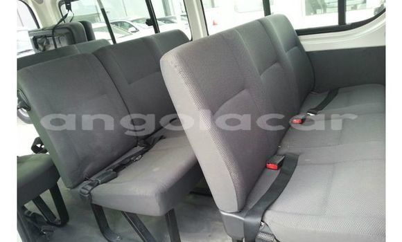 Comprar Usado Toyota Hiace Branco Carro em Luanda em Luanda Province Comprar Usado Toyota Hiace Branco Carro em Luanda em Luanda Province