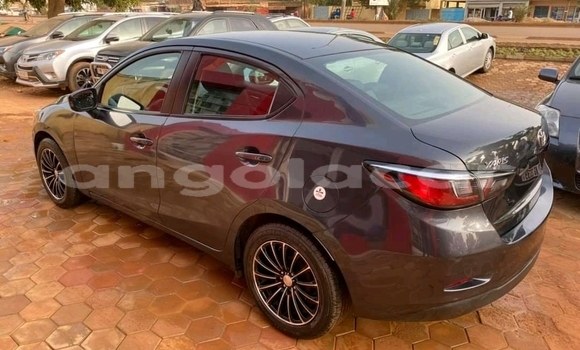Comprar Usado Toyota Yaris Outro Carro em Import - Dubai em Bengo Province Comprar Usado Toyota Yaris Outro Carro em Import - Dubai em Bengo Province