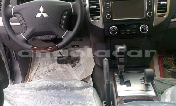 Acheter Occasion Voiture Mitsubishi Pajero Gris à Luena, Moxico Acheter Occasion Voiture Mitsubishi Pajero Gris à Luena, Moxico