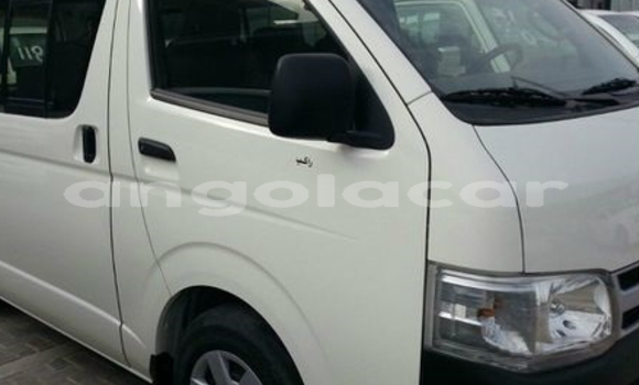 Comprar Usado Toyota Hiace Outro Carro em Ondjiva em Cunene Province Comprar Usado Toyota Hiace Outro Carro em Ondjiva em Cunene Province