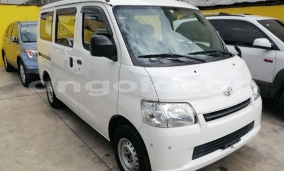 Acheter Occasion Voiture Toyota TownAce Blanc à Luena, Moxico Acheter Occasion Voiture Toyota TownAce Blanc à Luena, Moxico
