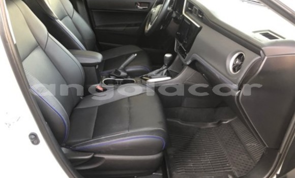 Comprar Usado Toyota Corolla Branco Carro em Luena em Moxico Comprar Usado Toyota Corolla Branco Carro em Luena em Moxico