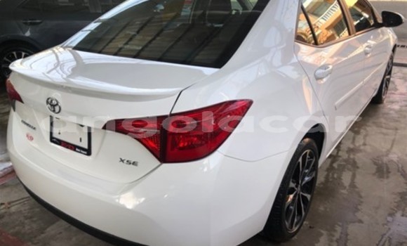 Comprar Usado Toyota Corolla Branco Carro em Luena em Moxico Comprar Usado Toyota Corolla Branco Carro em Luena em Moxico