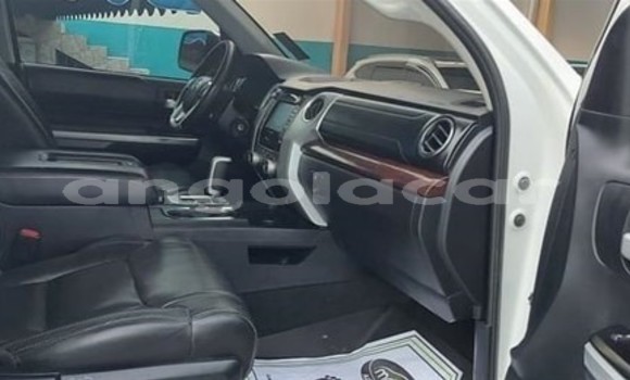 Buy Used Toyota Tundra White Car in Luena in Moxico Buy Used Toyota Tundra White Car in Luena in Moxico