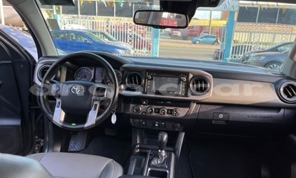 Buy Used Toyota Tacoma Black Car in Luena in Moxico Buy Used Toyota Tacoma Black Car in Luena in Moxico