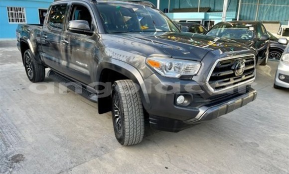 Buy Used Toyota Tacoma Black Car in Luena in Moxico Buy Used Toyota Tacoma Black Car in Luena in Moxico