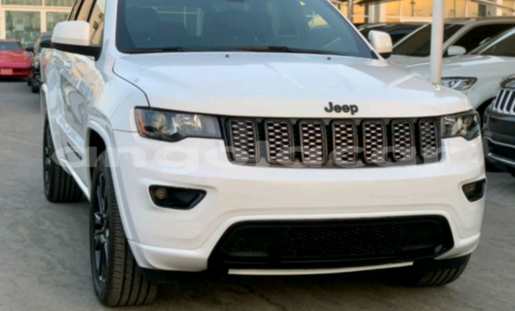 Comprar Usado Jeep Cherokee Branco Carro em Luanda em Luanda Province
