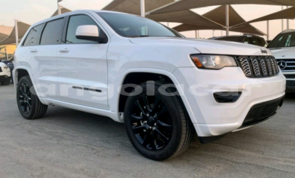 Acheter Occasion Voiture Jeep Cherokee Blanc à Luanda, Province de Luanda Acheter Occasion Voiture Jeep Cherokee Blanc à Luanda, Province de Luanda