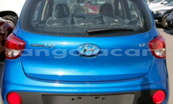Buy Used Hyundai i10 Blue Car in Luanda in Luanda Province Buy Used Hyundai i10 Blue Car in Luanda in Luanda Province