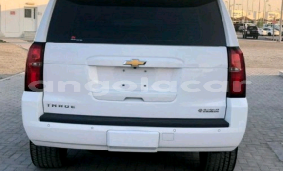 Acheter Occasion Voiture Chevrolet Tahoe Blanc à Luanda, Province de Luanda Acheter Occasion Voiture Chevrolet Tahoe Blanc à Luanda, Province de Luanda