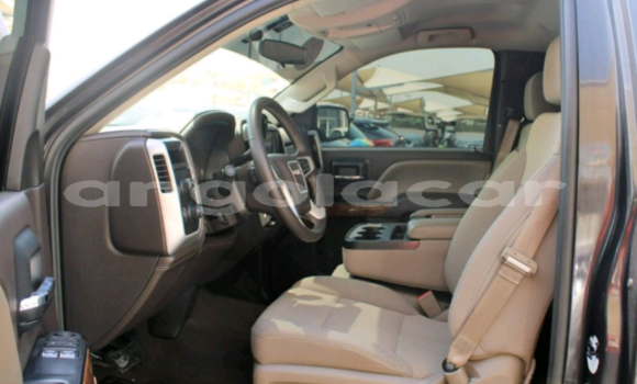 Buy Used GMC Sierra Black Car in Luanda in Luanda Province Buy Used GMC Sierra Black Car in Luanda in Luanda Province
