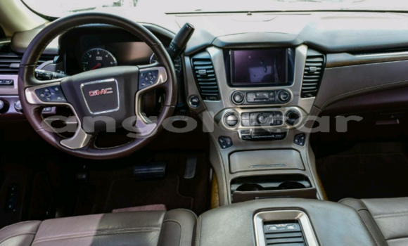 Comprar Usado GMC Yukon Branco Carro em Luanda em Luanda Province Comprar Usado GMC Yukon Branco Carro em Luanda em Luanda Province