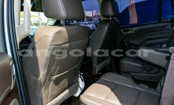 Comprar Usado GMC Yukon Branco Carro em Luanda em Luanda Province Comprar Usado GMC Yukon Branco Carro em Luanda em Luanda Province