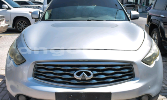 Comprar Usado Infiniti FX Outro Carro em Luanda em Luanda Province