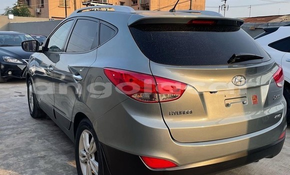 Comprar Usado Hyundai ix35 Prata Carro em Luanda em Luanda Province Comprar Usado Hyundai ix35 Prata Carro em Luanda em Luanda Province