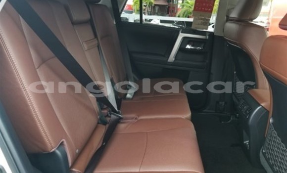 Buy Used Toyota 4Runner White Car in Luanda in Luanda Province Buy Used Toyota 4Runner White Car in Luanda in Luanda Province