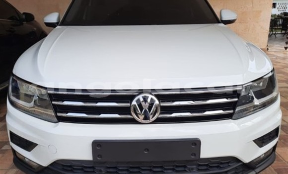 Comprar Usado Volkswagen Touran Preto Carro em Luanda em Luanda Province Comprar Usado Volkswagen Touran Preto Carro em Luanda em Luanda Province