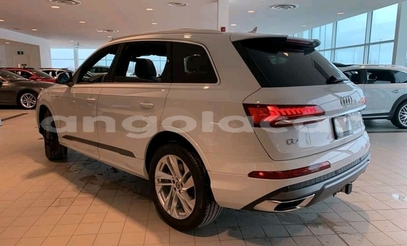 Comprar Usado Audi Q7 Branco Carro em Moçâmedes em Namibe Province Comprar Usado Audi Q7 Branco Carro em Moçâmedes em Namibe Province
