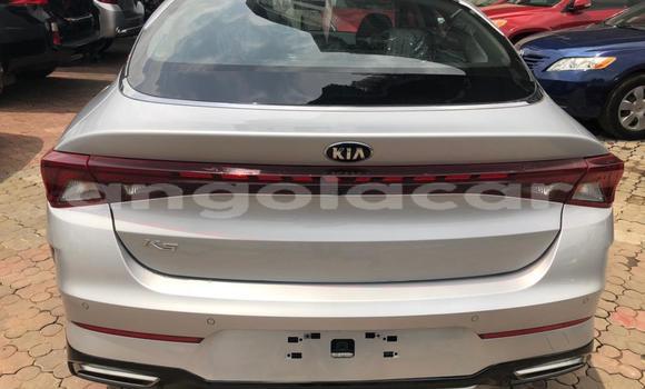 Comprar Usado Kia K5 Prata Carro em N'zeto em Zaire Comprar Usado Kia K5 Prata Carro em N'zeto em Zaire