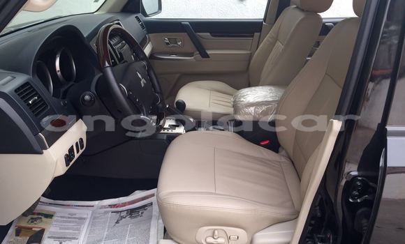 Comprar Usado Mitsubishi Pajero Preto Carro em N'zeto em Zaire Comprar Usado Mitsubishi Pajero Preto Carro em N'zeto em Zaire