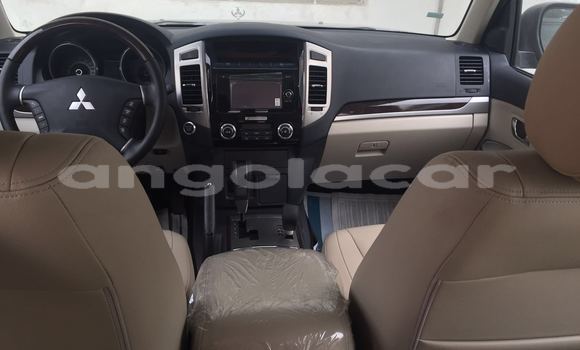 Comprar Usado Mitsubishi Pajero Preto Carro em N'zeto em Zaire Comprar Usado Mitsubishi Pajero Preto Carro em N'zeto em Zaire