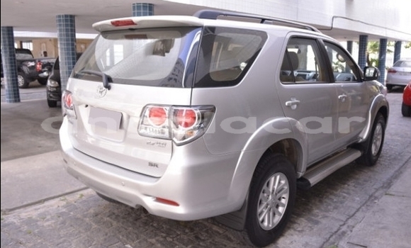Buy Used Toyota Fortuner White Car in Benguela in Benguela Buy Used Toyota Fortuner White Car in Benguela in Benguela