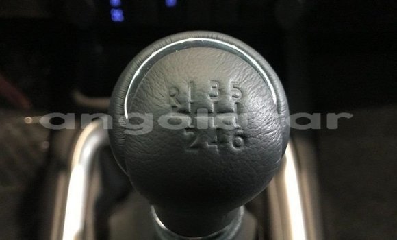 Buy New Toyota Hilux Silver Car in Luena in Moxico Buy New Toyota Hilux Silver Car in Luena in Moxico