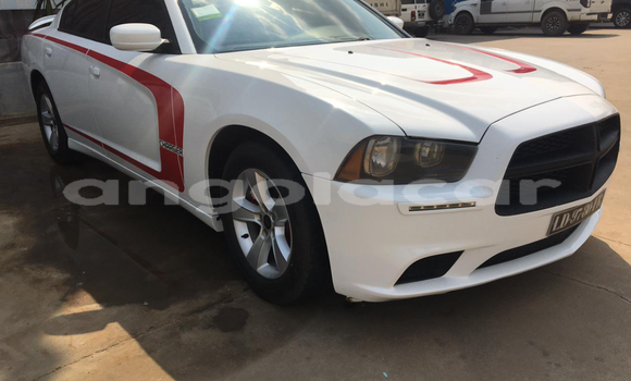 Acheter Occasion Voiture Dodge Charger Blanc à Luanda, Province de Luanda Acheter Occasion Voiture Dodge Charger Blanc à Luanda, Province de Luanda