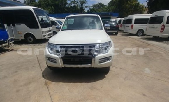Comprar Usado Mitsubishi Pajero Branco Carro em Luanda em Luanda Province Comprar Usado Mitsubishi Pajero Branco Carro em Luanda em Luanda Province