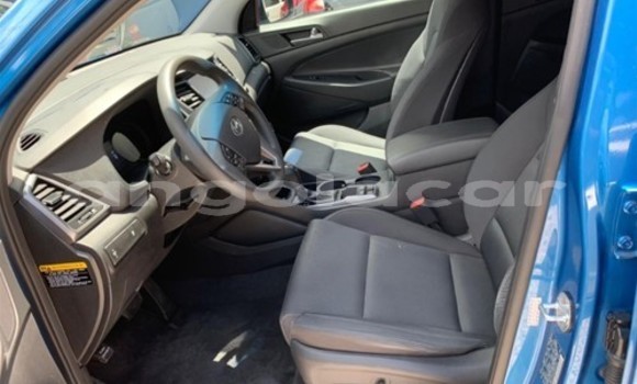 Acheter Occasion Voiture Hyundai Tucson Bleu à N'zeto, Zaïre Acheter Occasion Voiture Hyundai Tucson Bleu à N'zeto, Zaïre