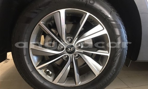 Comprar Usado Hyundai Santa Fe Branco Carro em Luanda em Luanda Province Comprar Usado Hyundai Santa Fe Branco Carro em Luanda em Luanda Province