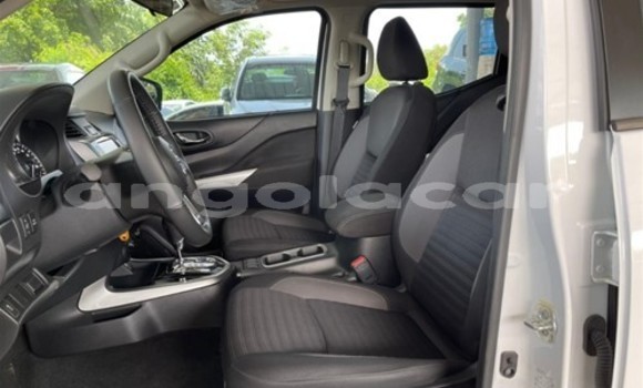 Buy Used Nissan Frontier White Car in Soyo in Zaire Buy Used Nissan Frontier White Car in Soyo in Zaire