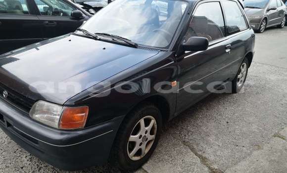 Comprar Usado Toyota Starlet Preto Carro em Luanda em Luanda Province