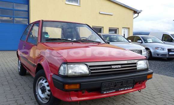 Acheter Occasion Voiture Toyota Starlet Rouge à Luanda, Province de Luanda Acheter Occasion Voiture Toyota Starlet Rouge à Luanda, Province de Luanda