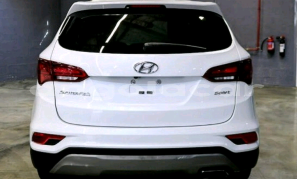 Comprar Novo Hyundai Santa Fe Branco Carro em Luanda em Luanda Province Comprar Novo Hyundai Santa Fe Branco Carro em Luanda em Luanda Province
