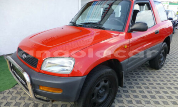 Acheter Occasion Voiture Toyota RAV4 Rouge à Luanda, Province de Luanda