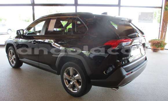 Comprar Novo Toyota RAV4 Preto Carro em Soyo em Zaire Comprar Novo Toyota RAV4 Preto Carro em Soyo em Zaire