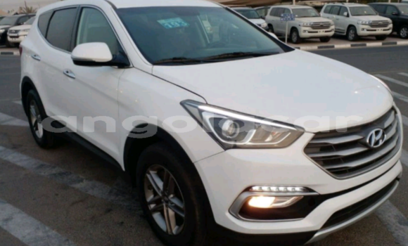 Buy New Hyundai Santa Fe White Car in Luanda in Luanda Province Buy New Hyundai Santa Fe White Car in Luanda in Luanda Province