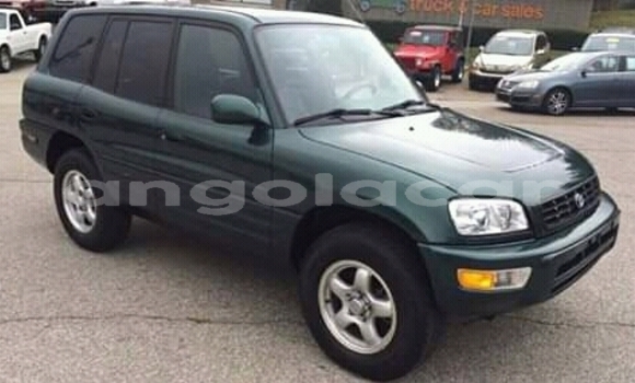 Acheter Occasion Voiture Toyota RAV4 Vert à Import - Dubai, Province de Bengo