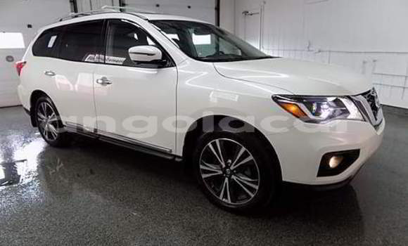 Acheter Occasion Voiture Nissan Pathfinder Blanc à Soyo, Zaïre Acheter Occasion Voiture Nissan Pathfinder Blanc à Soyo, Zaïre