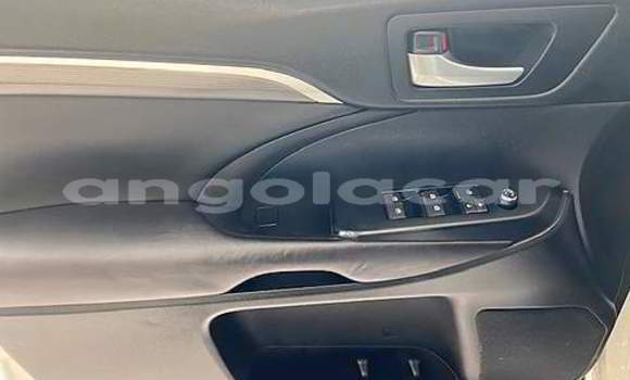 Comprar Usado Toyota Highlander Branco Carro em Soyo em Zaire Comprar Usado Toyota Highlander Branco Carro em Soyo em Zaire