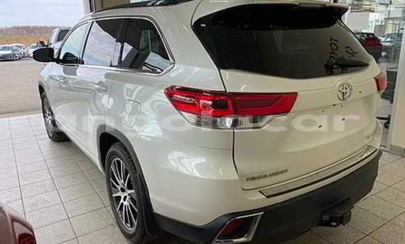 Comprar Usado Toyota Highlander Branco Carro em Soyo em Zaire Comprar Usado Toyota Highlander Branco Carro em Soyo em Zaire