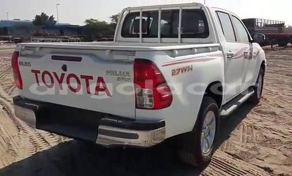 Buy New Toyota Hilux White Car in Lobito in Benguela Buy New Toyota Hilux White Car in Lobito in Benguela
