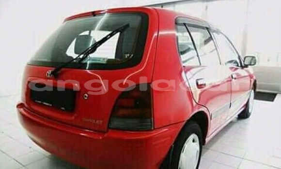 Comprar Usado Toyota Estarleto Vermelho Carro em Luanda em Luanda Province
