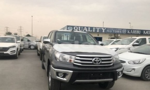 Comprar Novo Toyota Hilux Preto Carro em Luanda em Luanda Province Comprar Novo Toyota Hilux Preto Carro em Luanda em Luanda Province