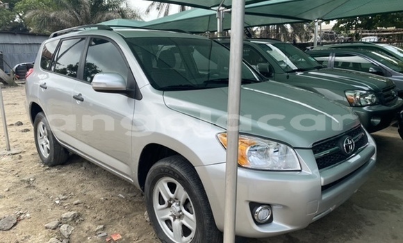 Acheter Neuf Voiture Toyota RAV4 Gris à Soyo, Zaïre Acheter Neuf Voiture Toyota RAV4 Gris à Soyo, Zaïre