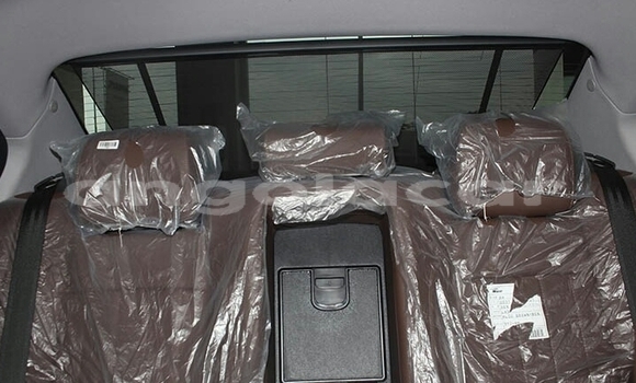 Buy New Hyundai Genesis White Car in Lobito in Benguela Buy New Hyundai Genesis White Car in Lobito in Benguela